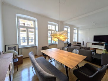 Große Altbauwohnung über 3 Etagen in Karlsruhe-Durlach-Altstadt